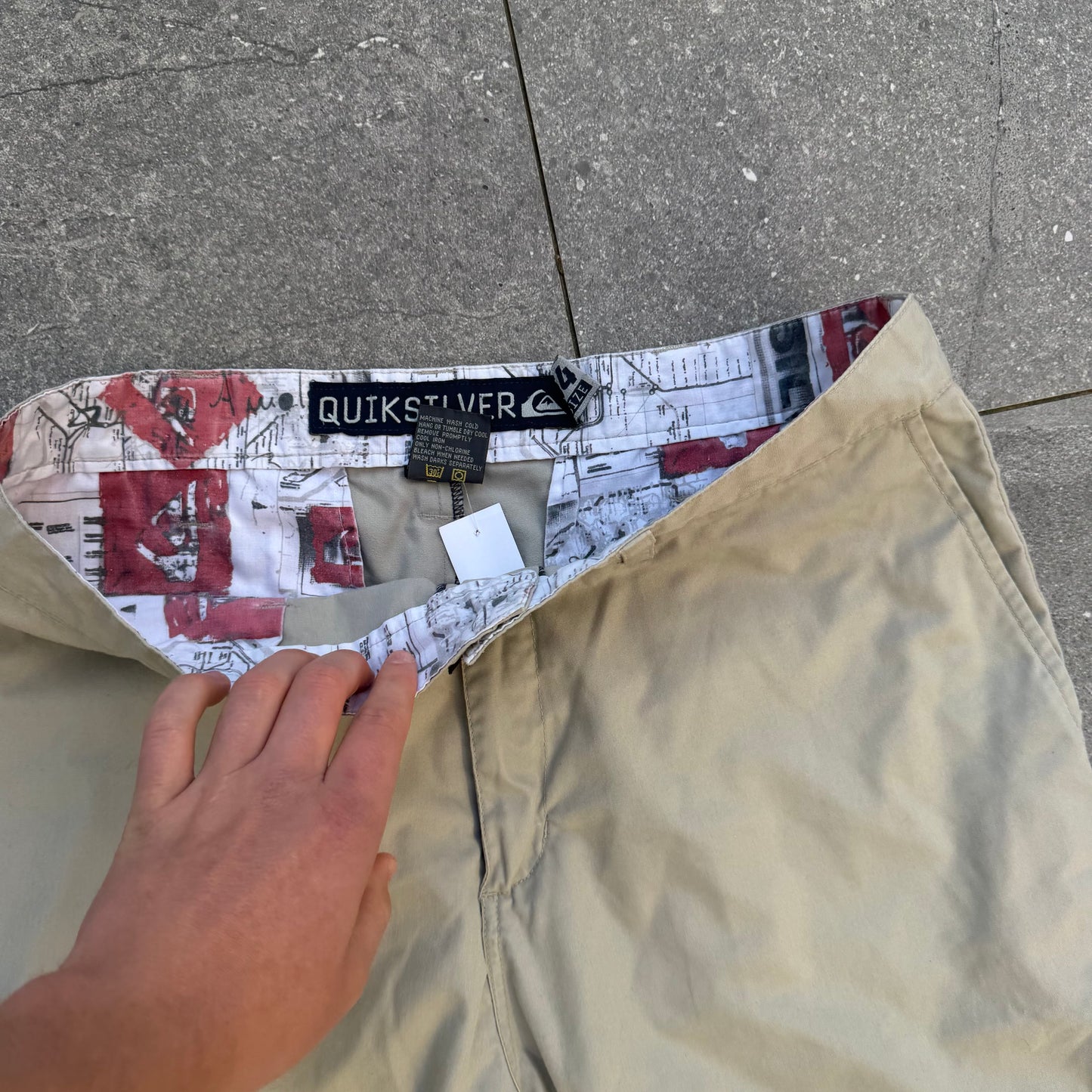 breeezy below knee quiksilver shorts - 34”
