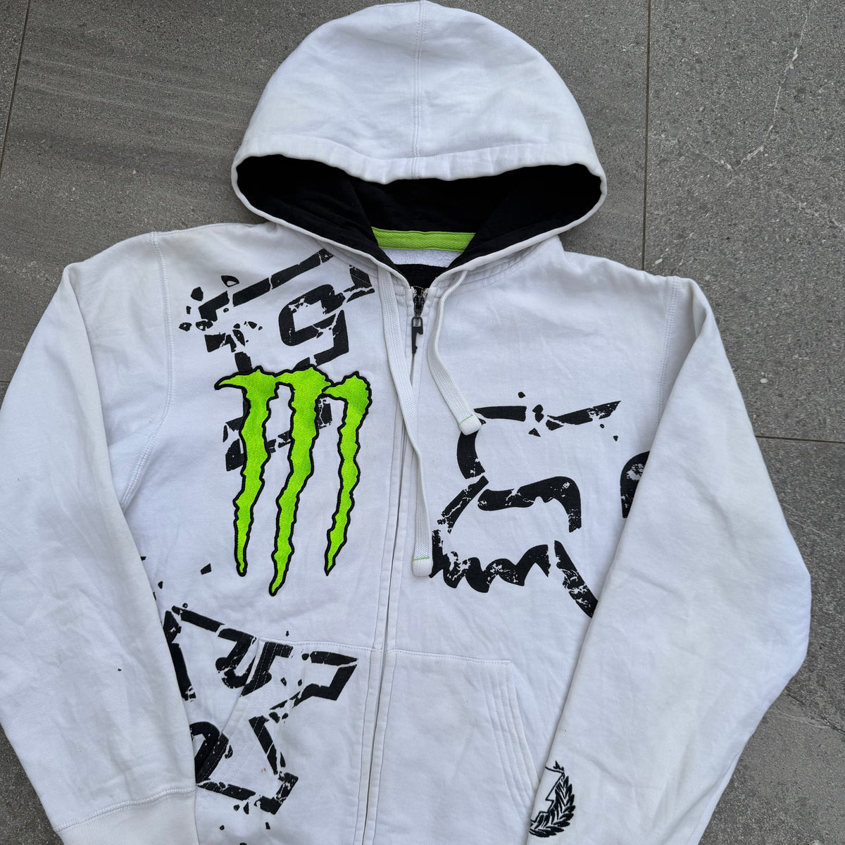 fox x monster grail - M
