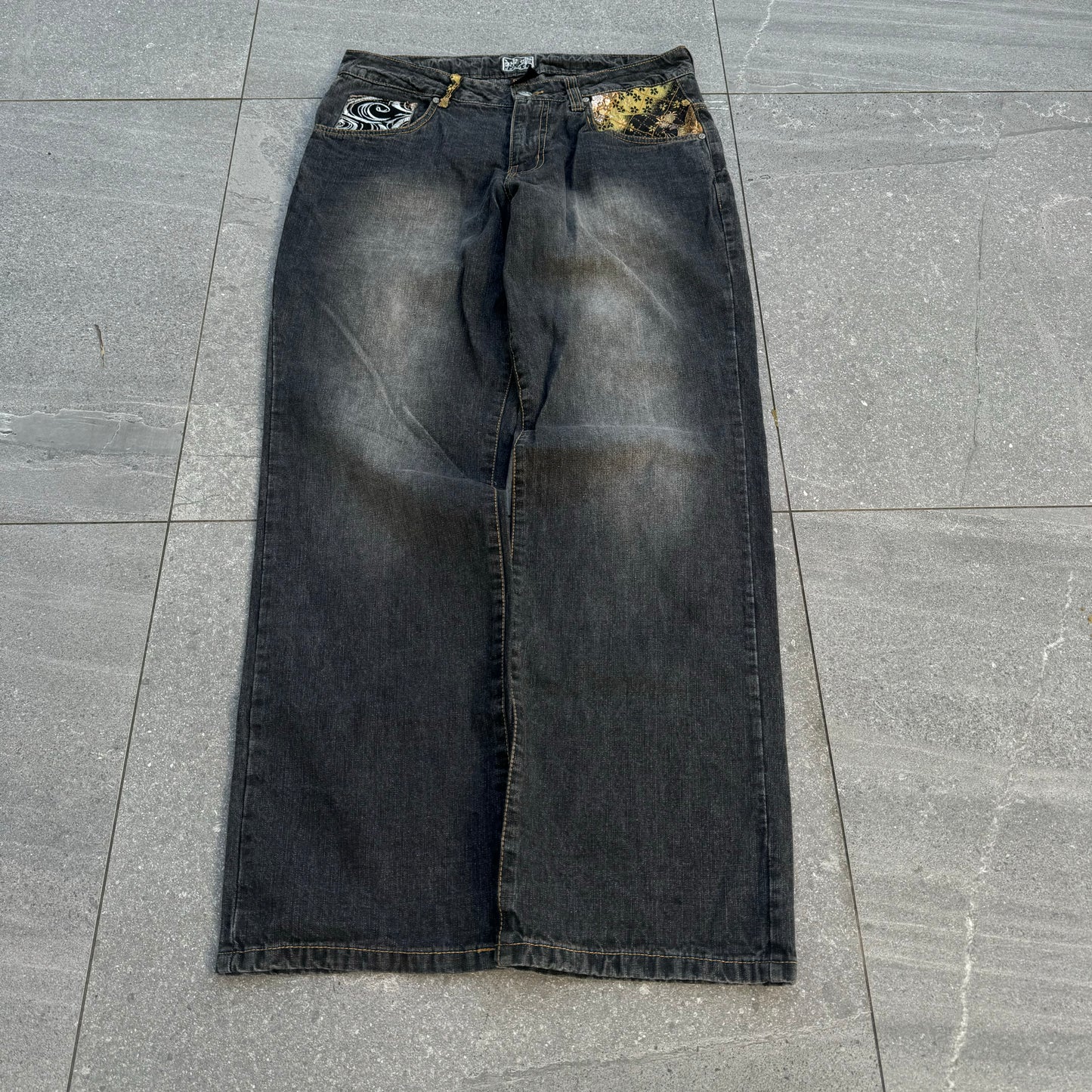 GOAAAAAAT kagura jeans - 34x33”