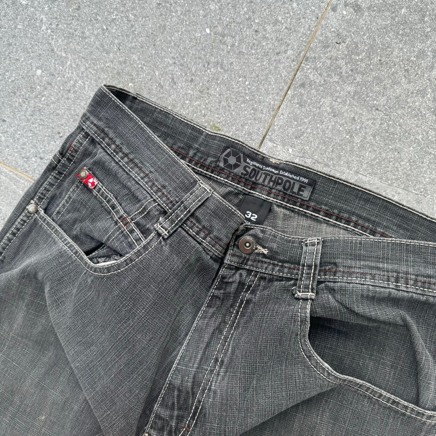 southpole jeans - 33”