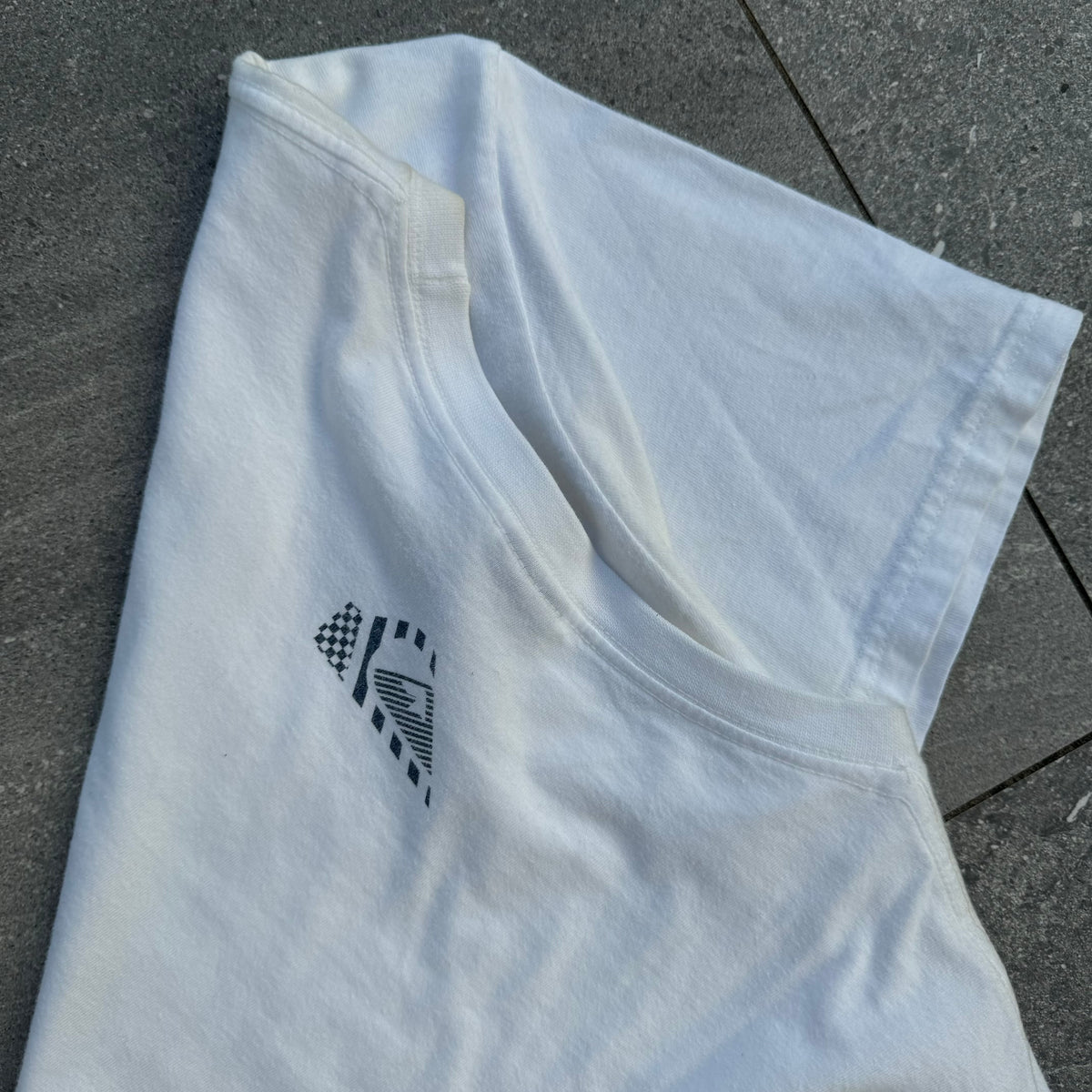 quiksilver tee - L