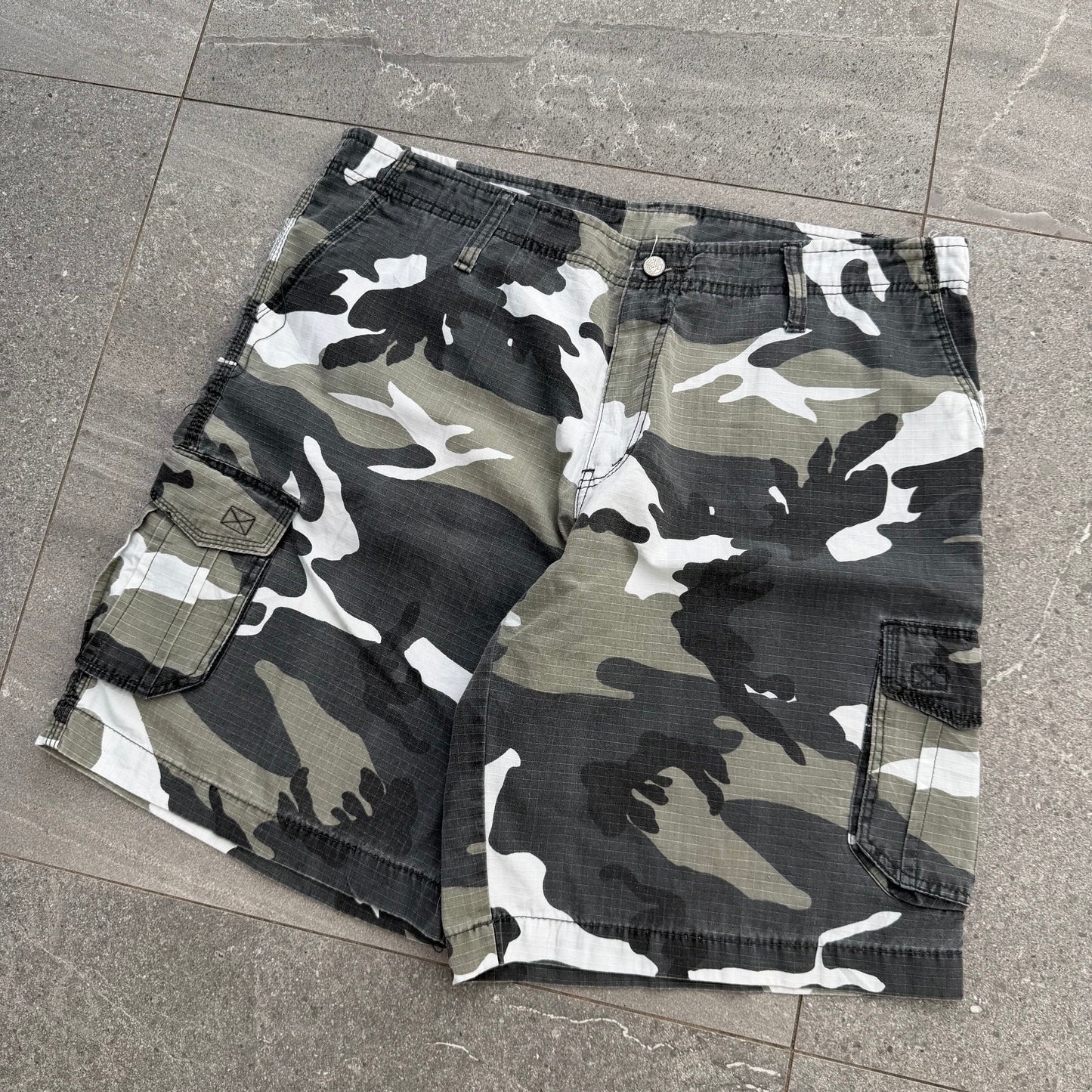 baggy camos - 38”