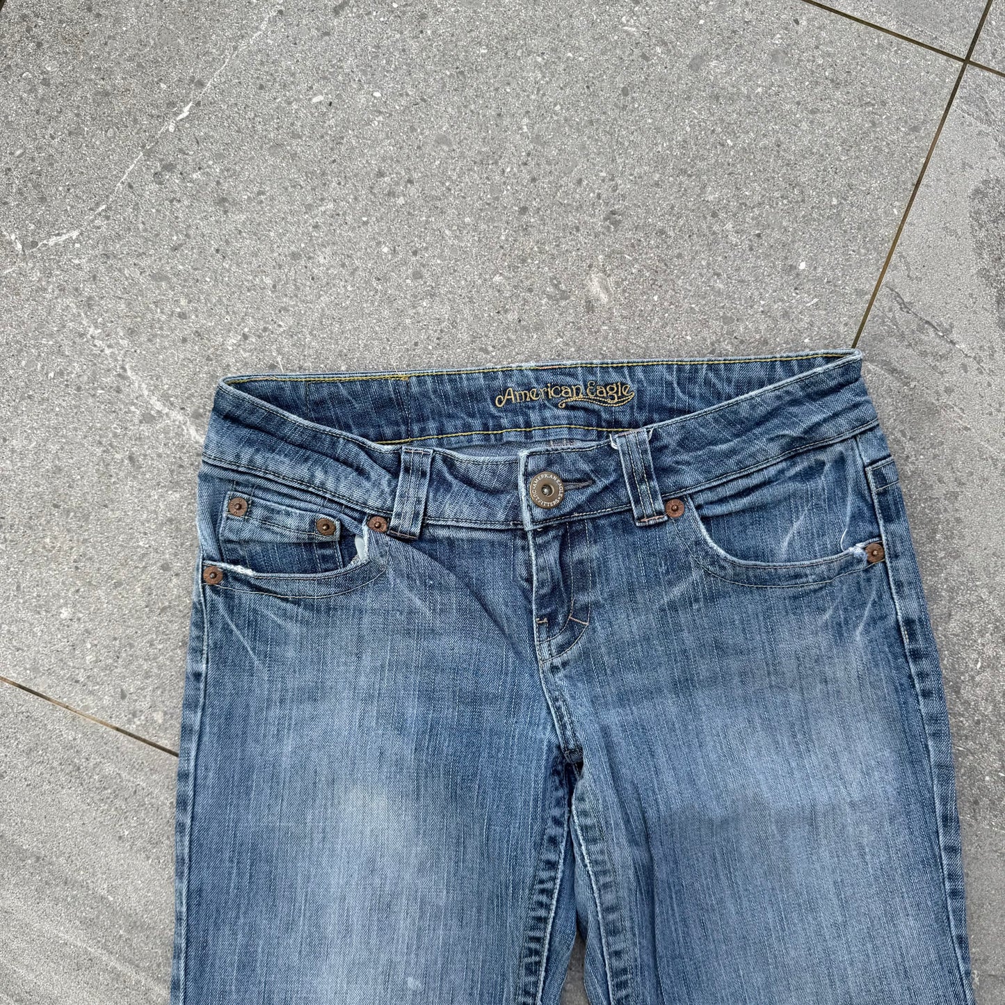 women’s american eagle low rises - 31x32”