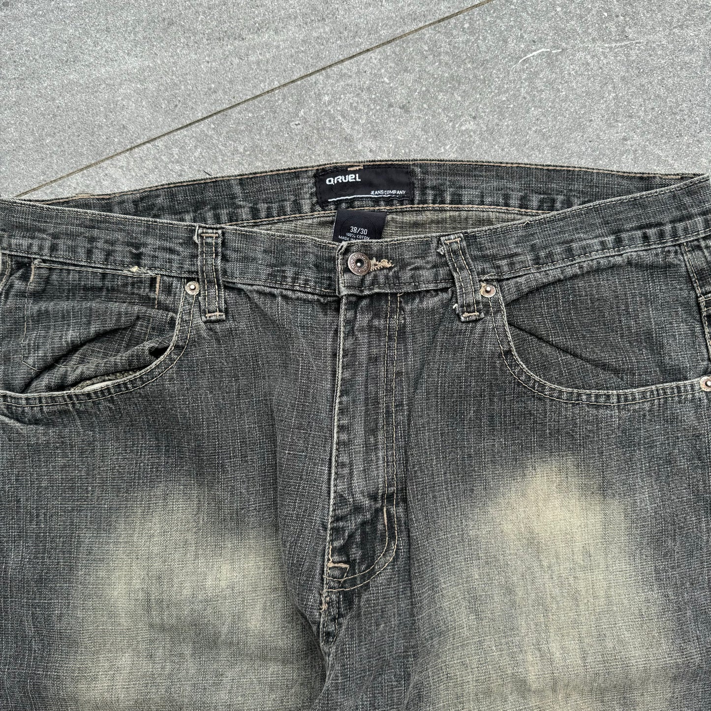 sand fade qruel jeans - 38x32”