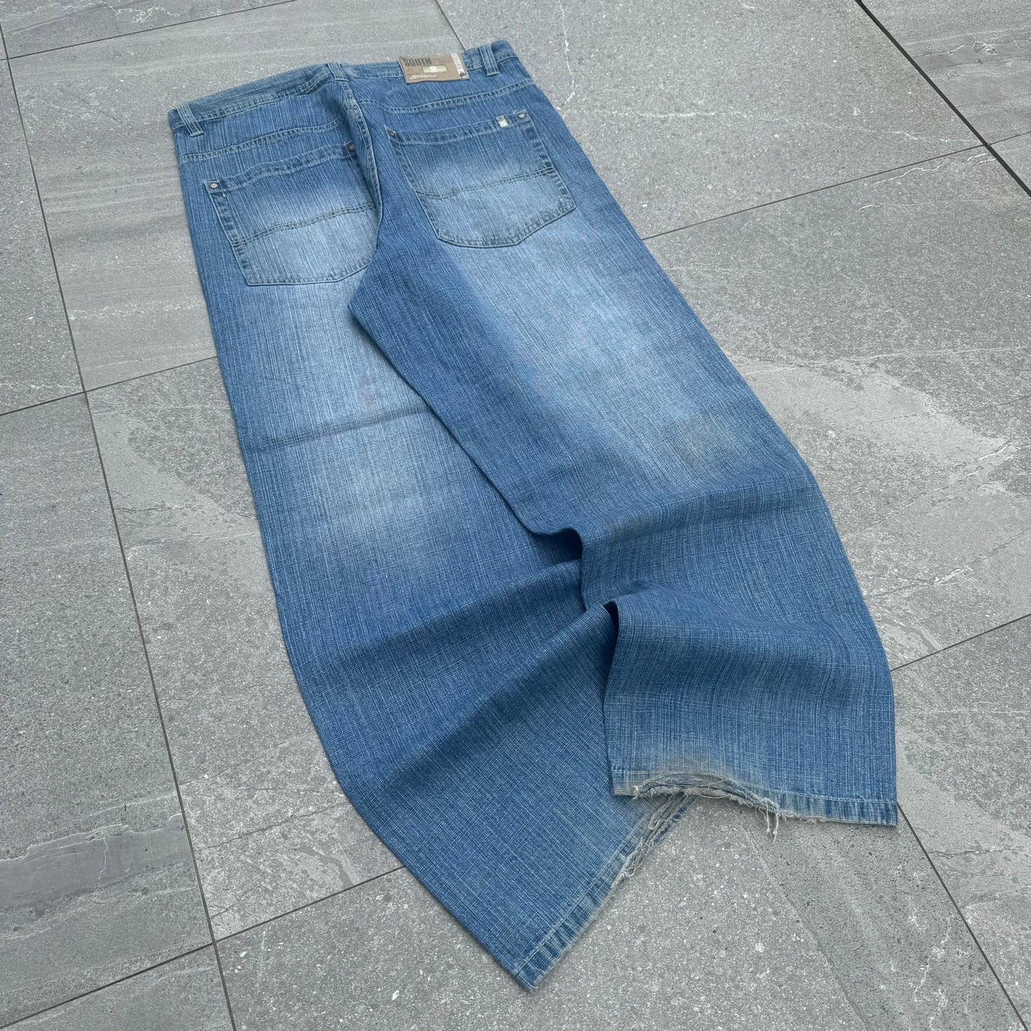 gangsta southpoles 38x34”