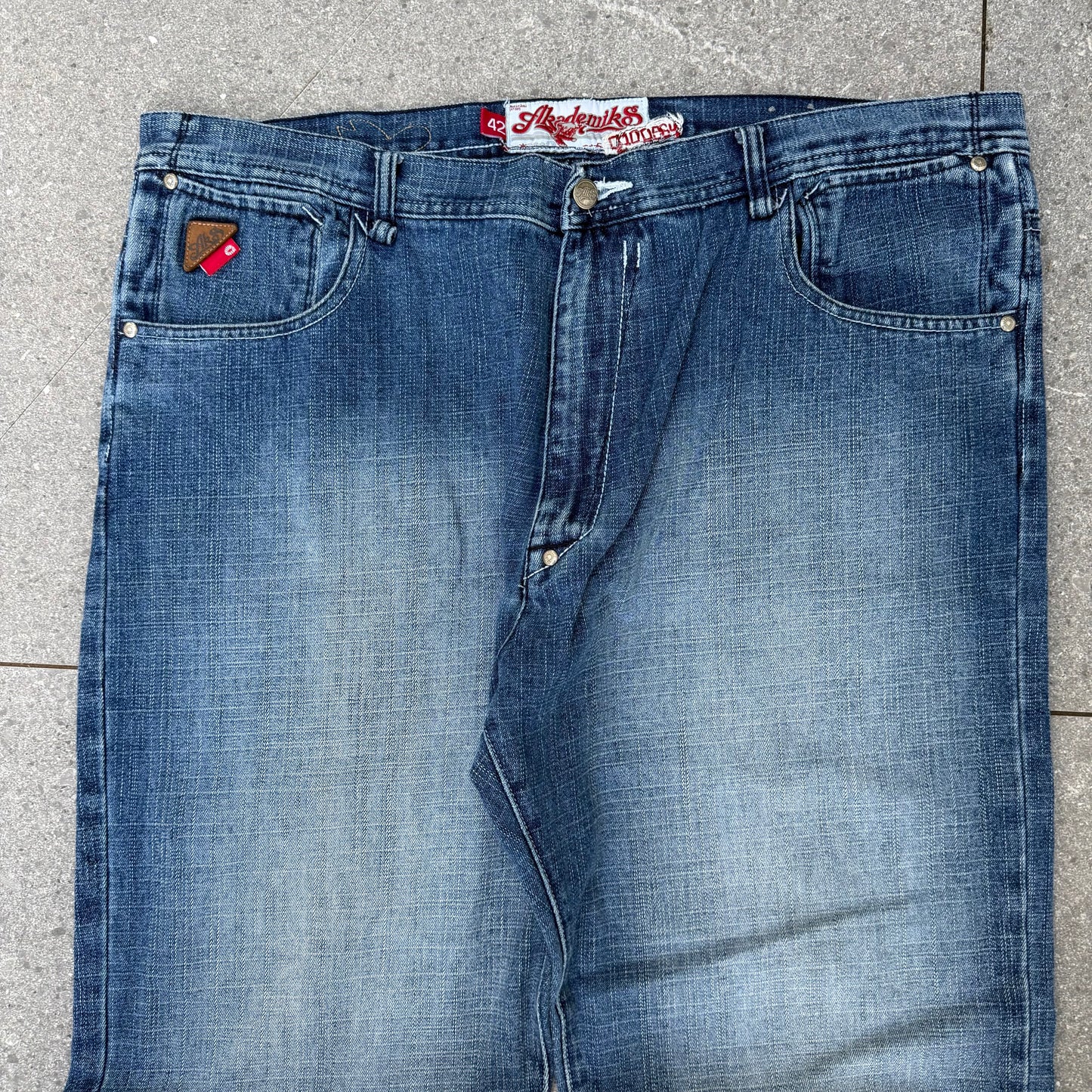 tidyyyy akademik bootcuts - 40x32”