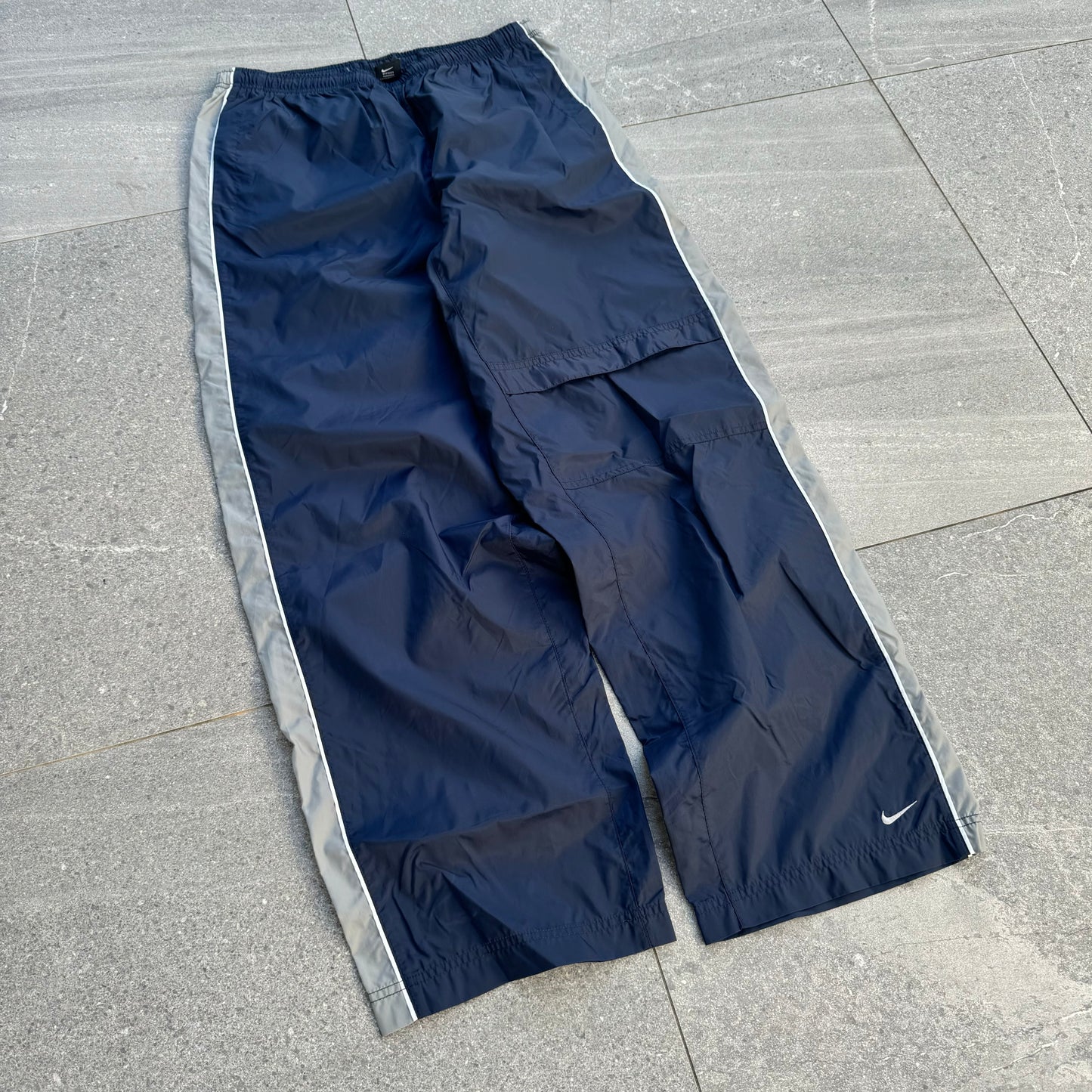 FATTT OG NIKE TRACKS - L