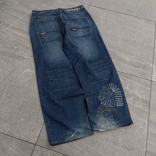 embroidered akademiks - 34x29”