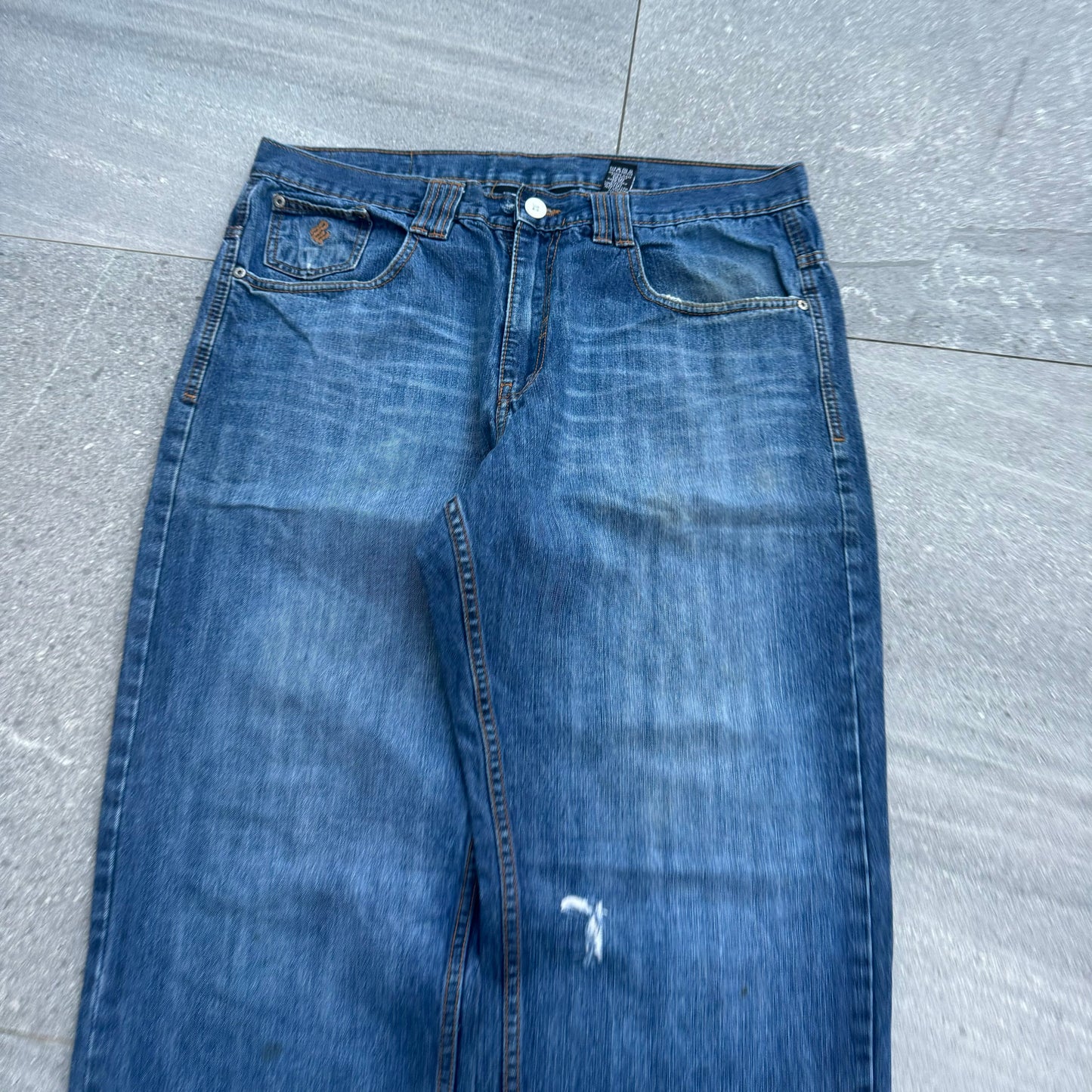 sexy rocawear - 37x33”