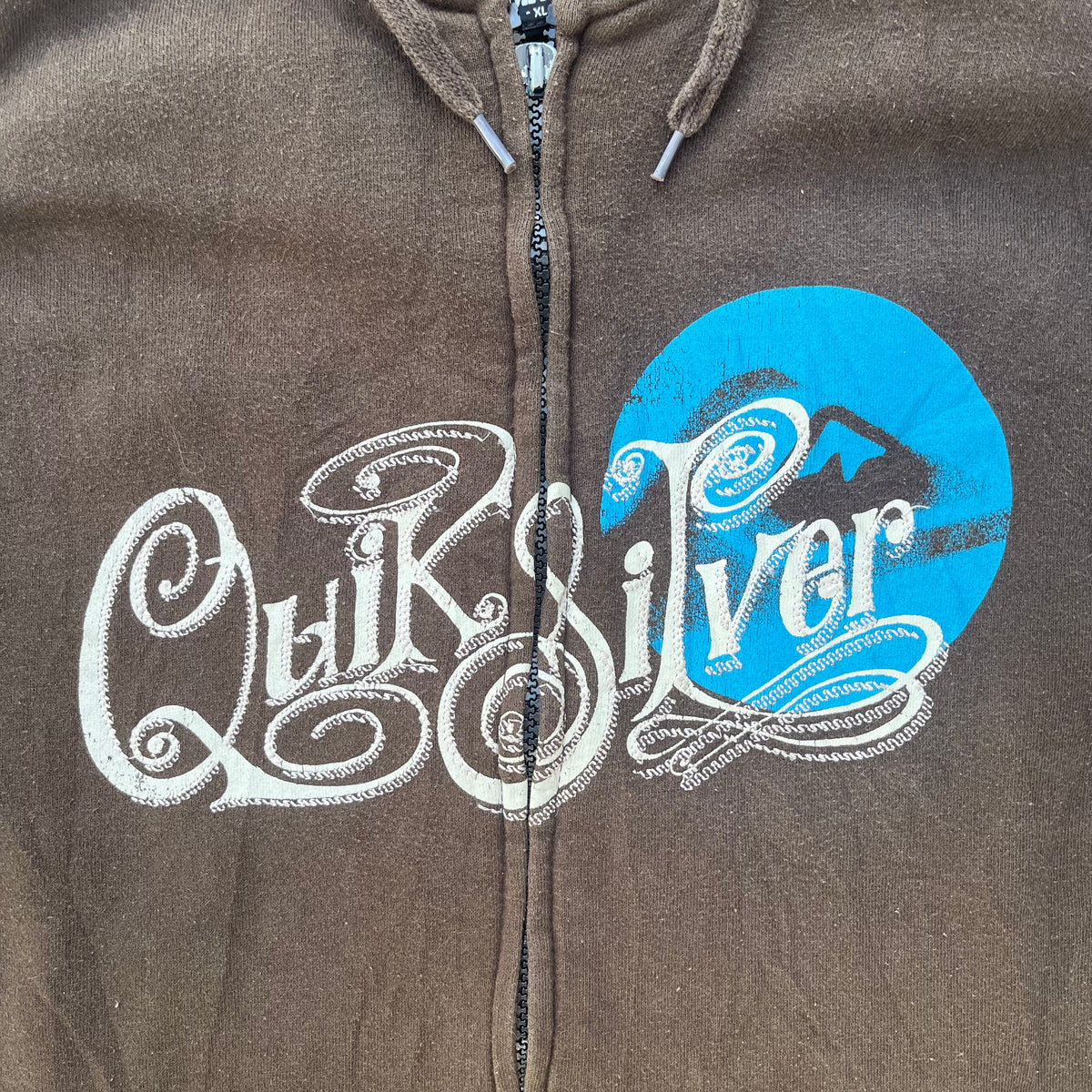 brown quiksilver zipup - XL