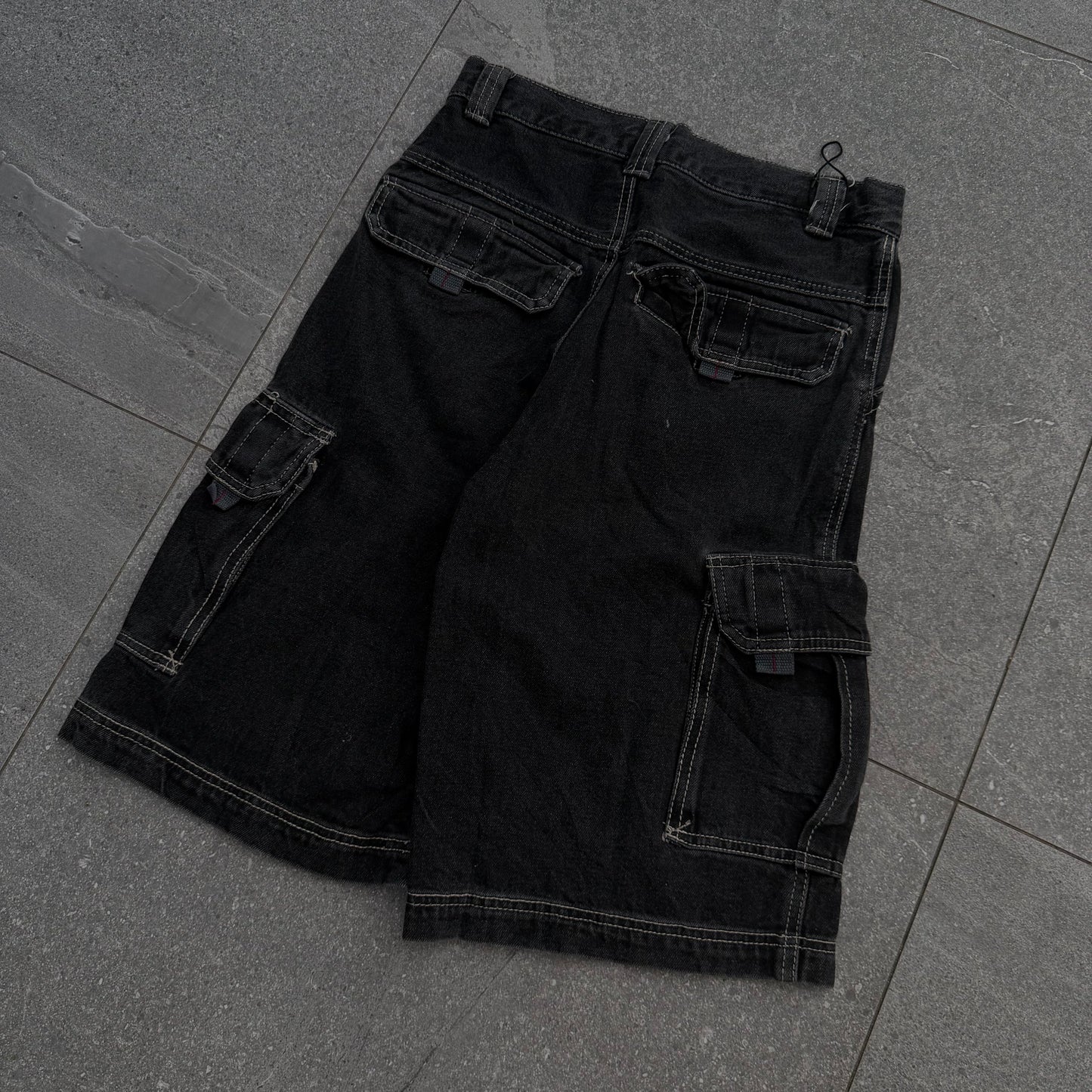 loooong thriller jorts - 31”