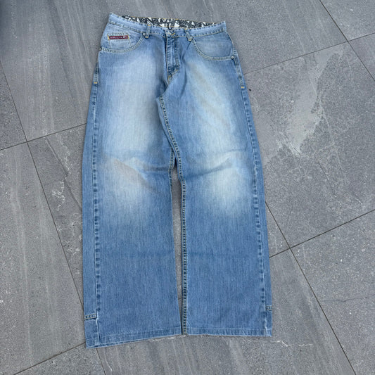 quiksilver flap pocket bootcuts - 33x32”