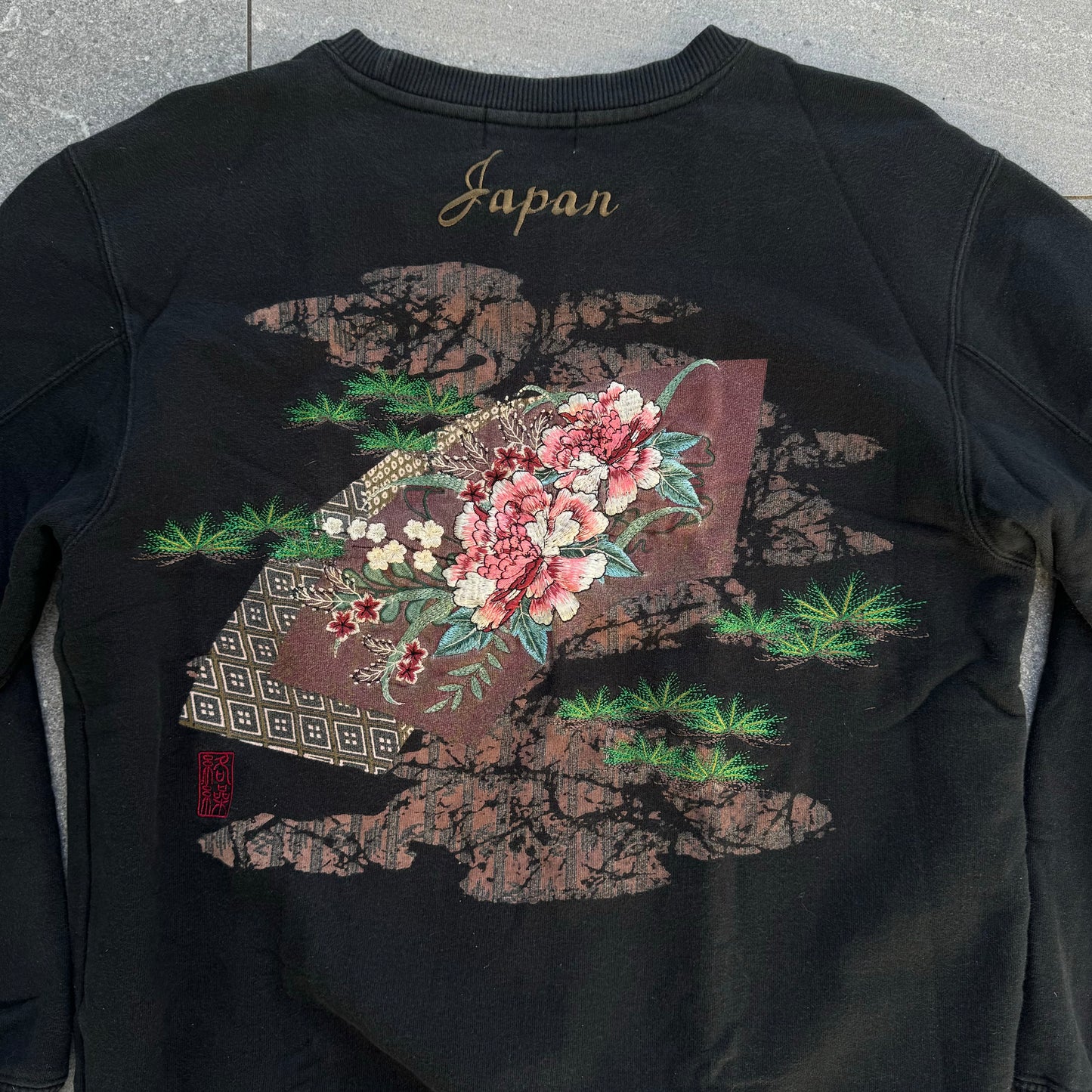 og karakuri japan sweater - M