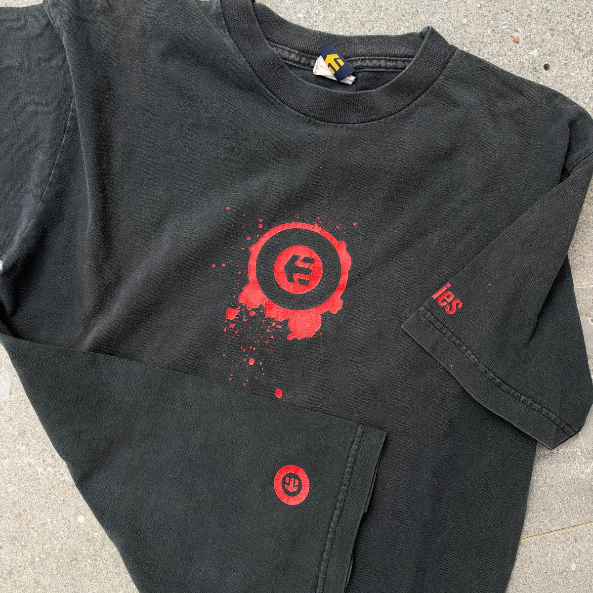 grail etnies splatter tee - M