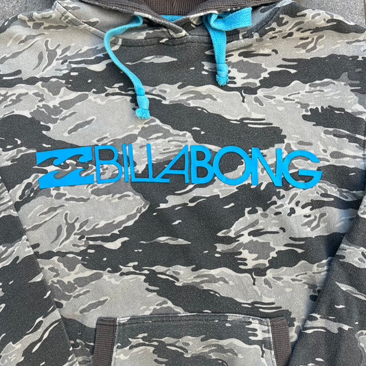 camo billabong hoodie - M