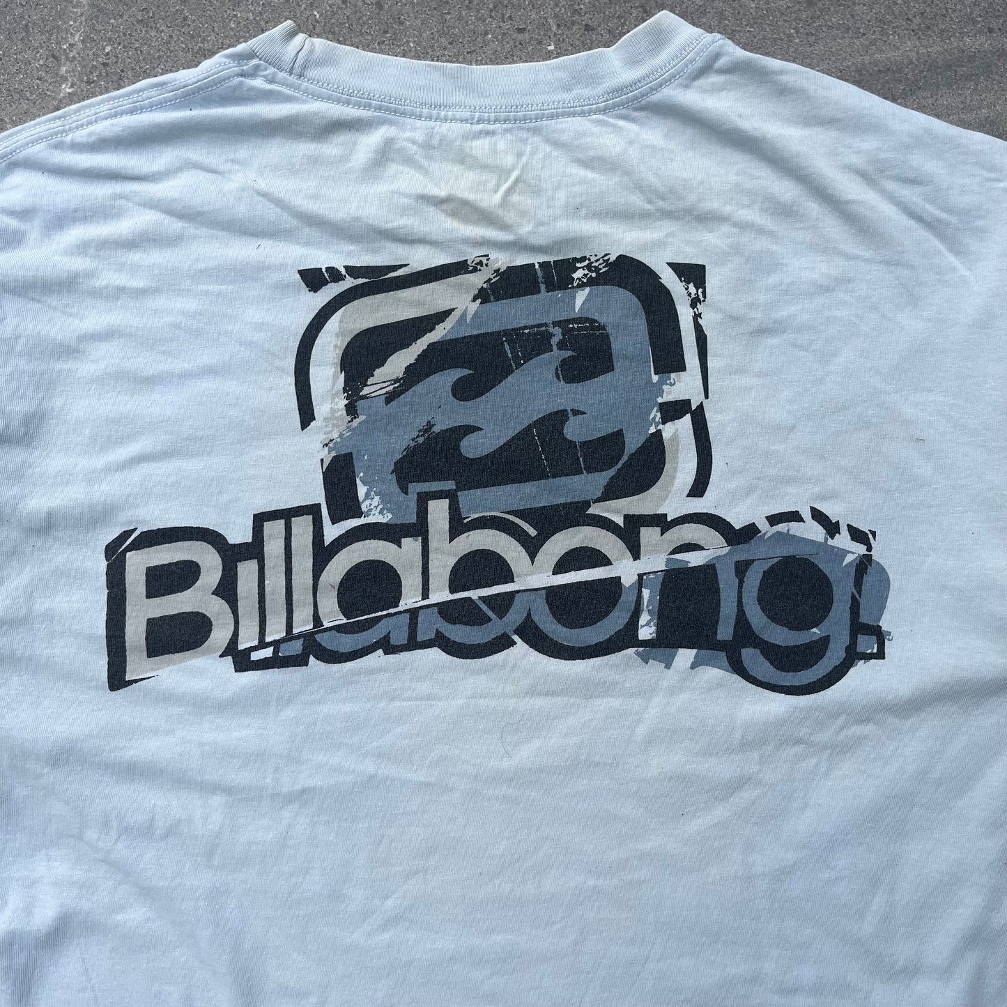 icy billabong backhit ❄️🧊- M/L