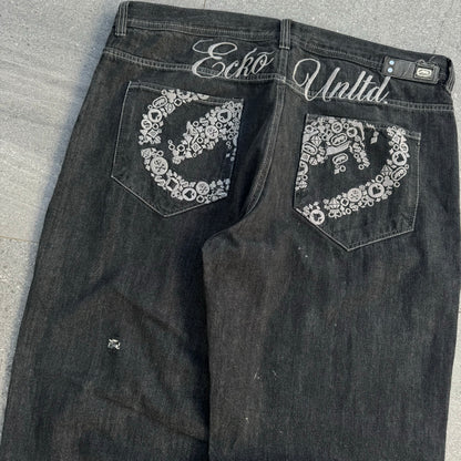 beautiful ecko jeans - 40x33”