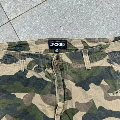 jacks camo shorts - 36”