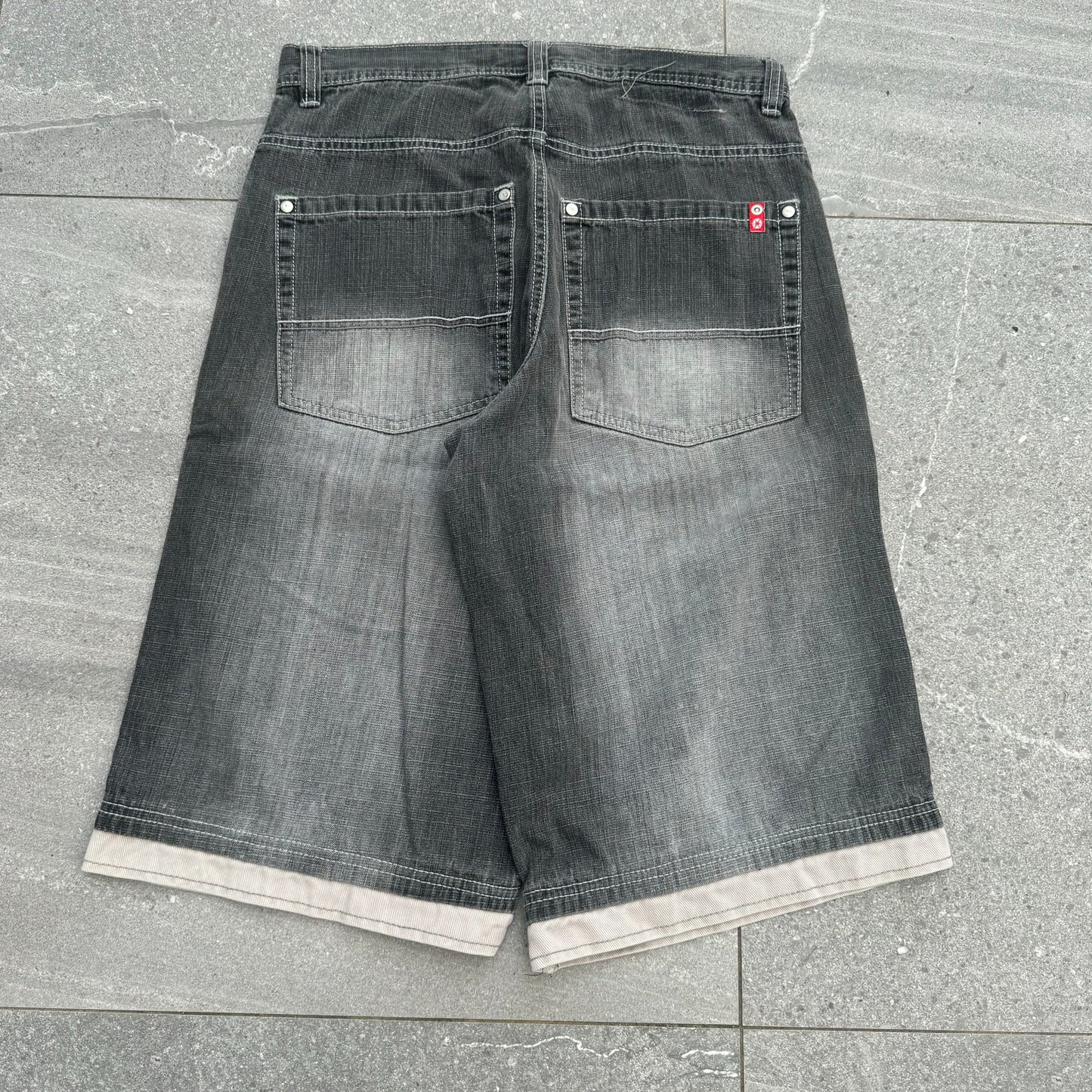 southpole redtab jorts - 32x16”