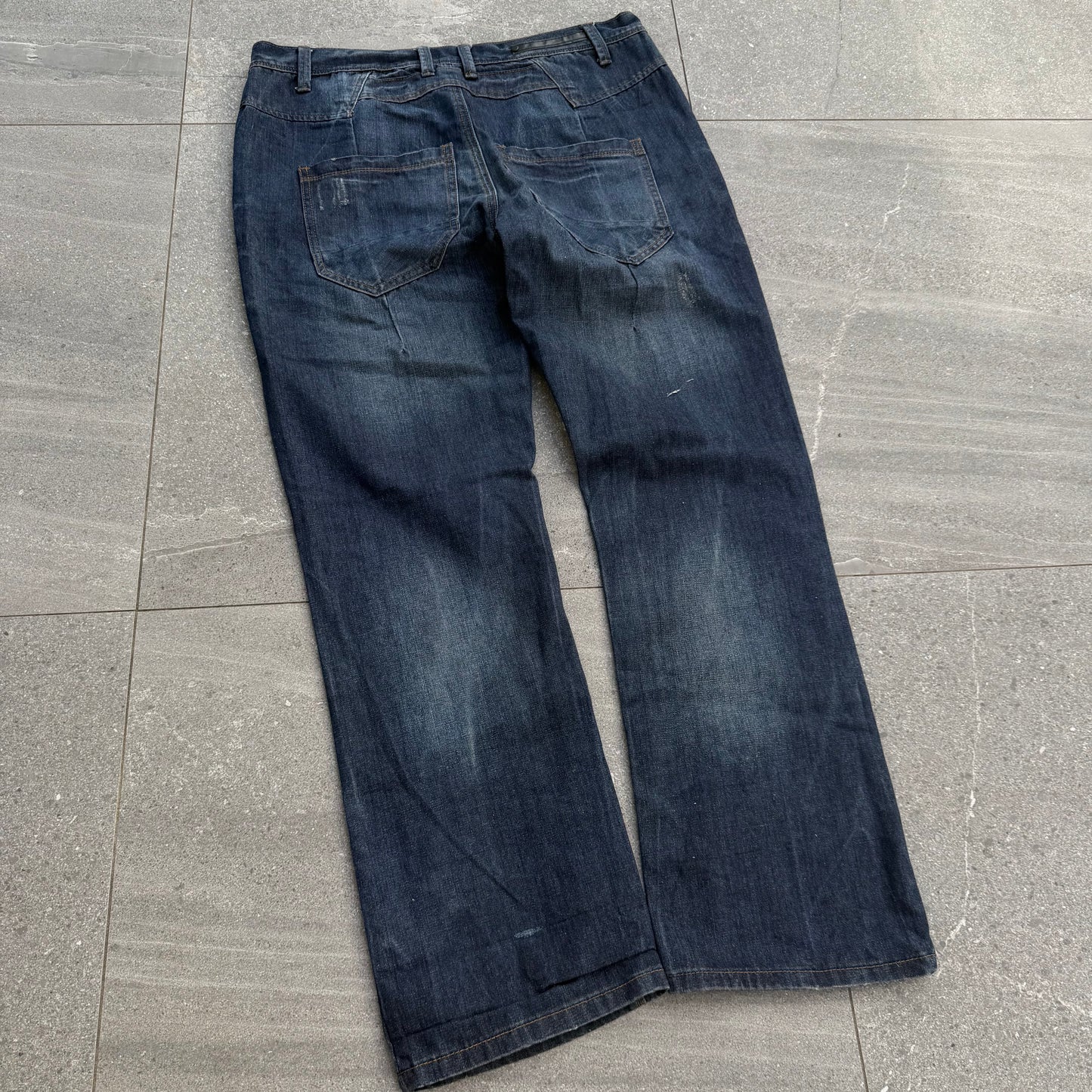 2000s bootcut faders - 38x33”