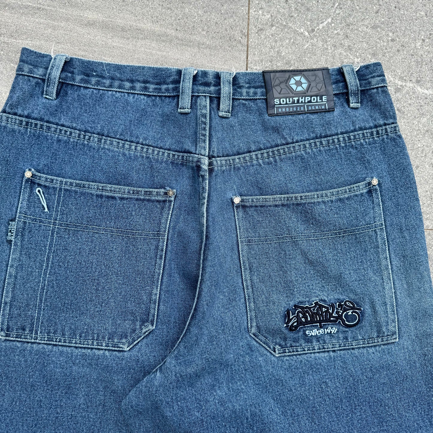 southpole graffiti jeans - 38x32”
