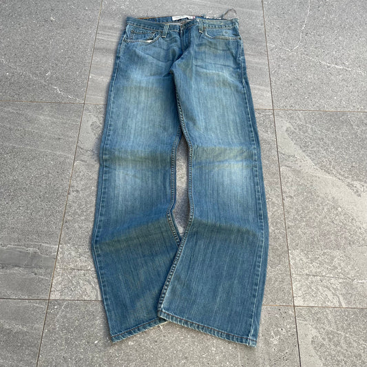 levi 527 low bootcut faders  - 32x34”