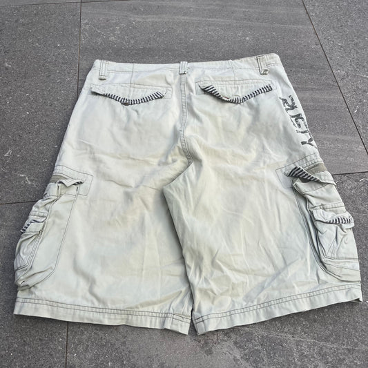rusty cargos - 32x11”