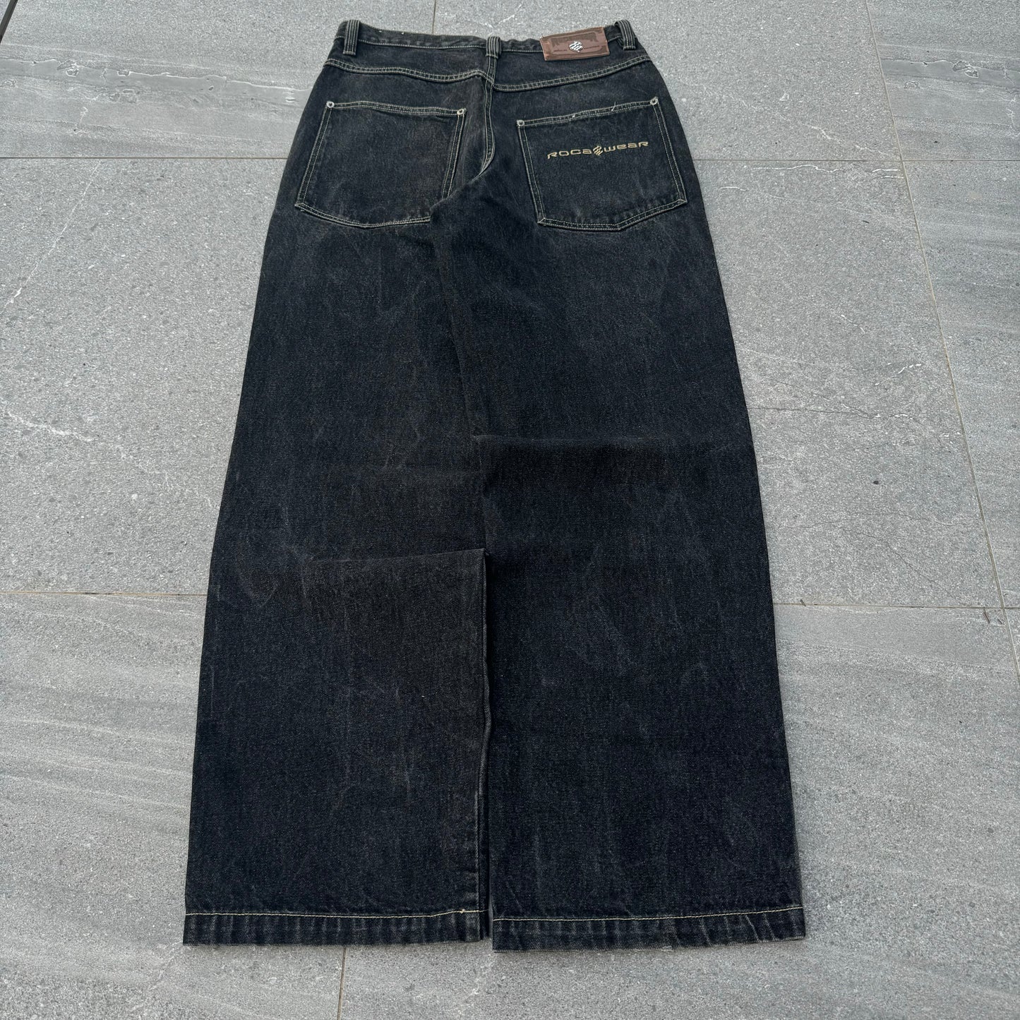 rocawear jeans - 33x33”