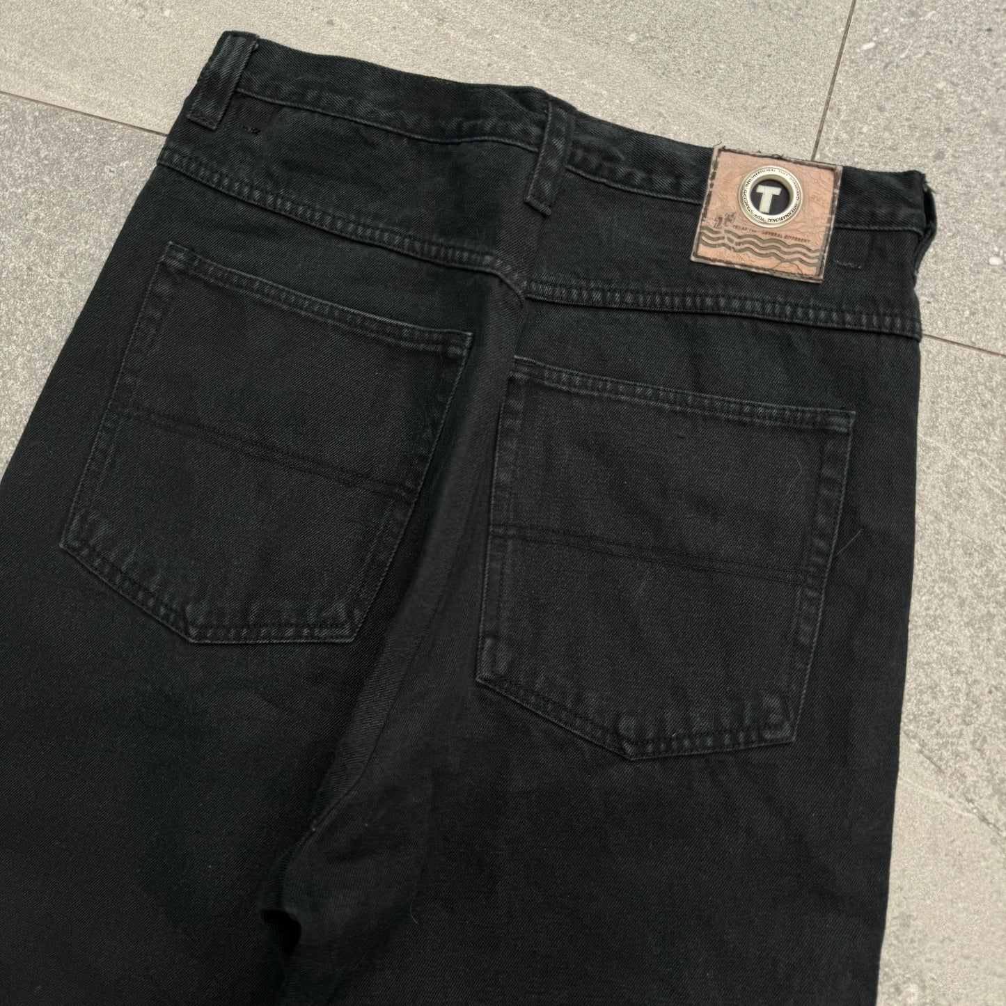 clean tuffy jeans - 34x33”