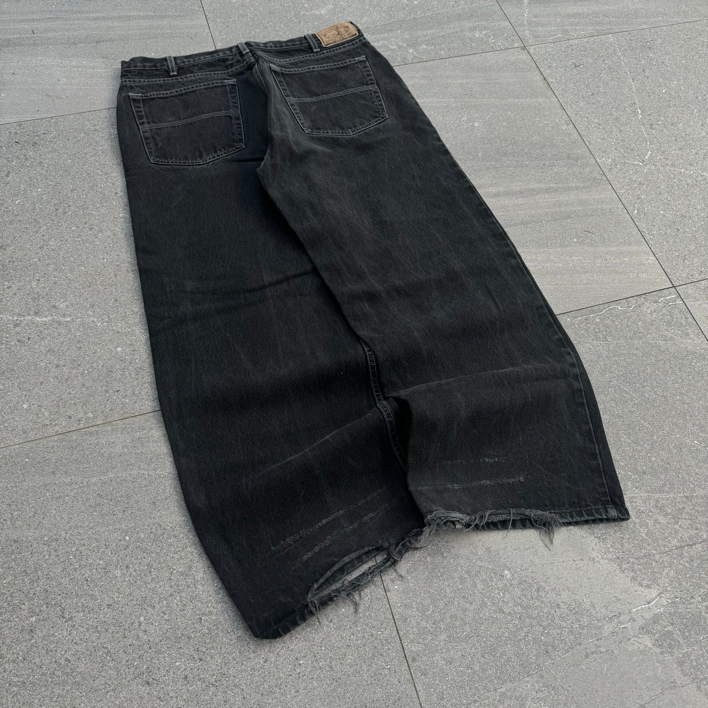 best fitting jeans. - 36x31” (11.5” leg opening)