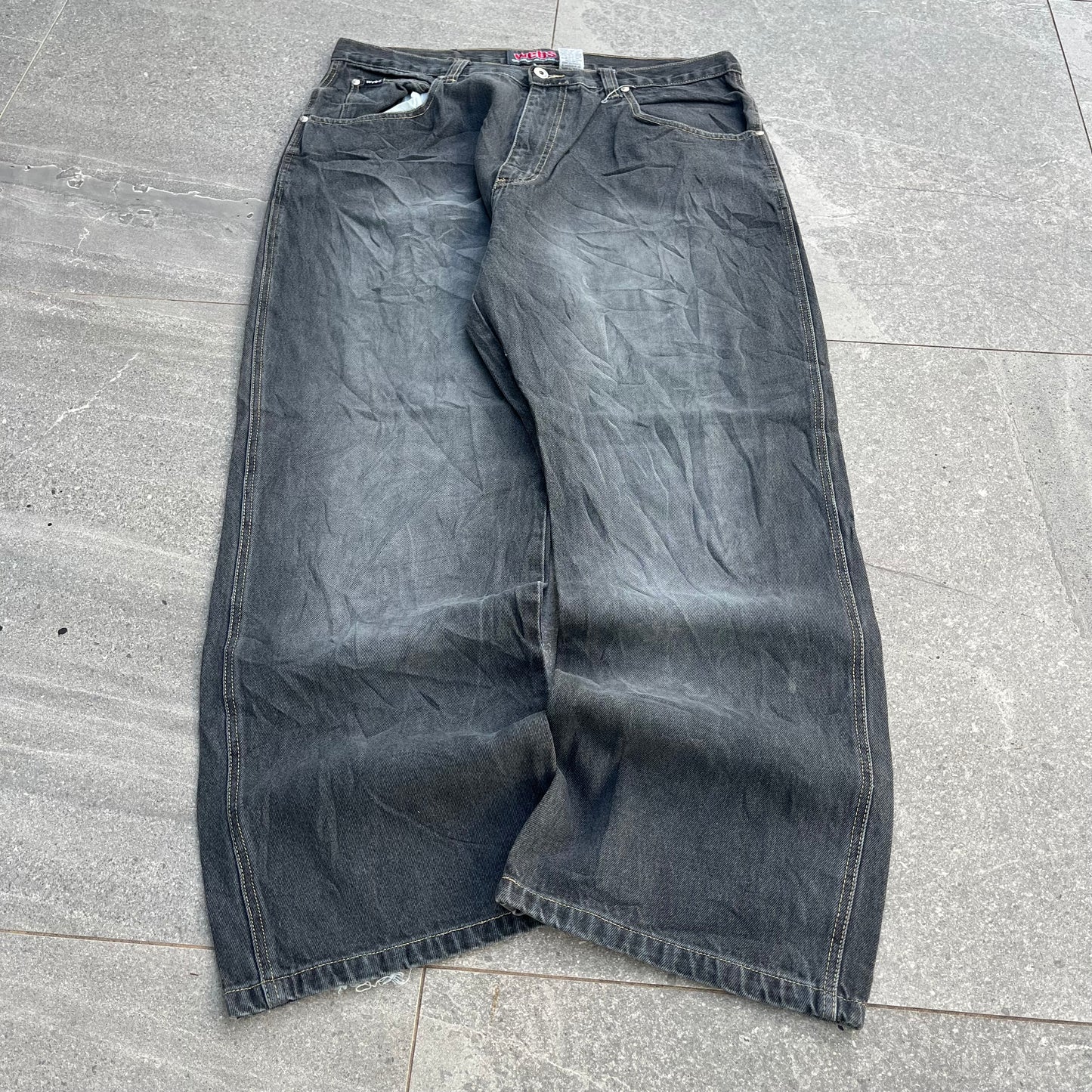 baggy ed hardys - 38x32”