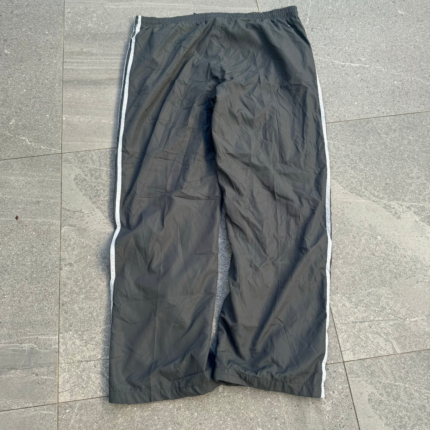 grail adidas trackies - 40” (adjustable tho)