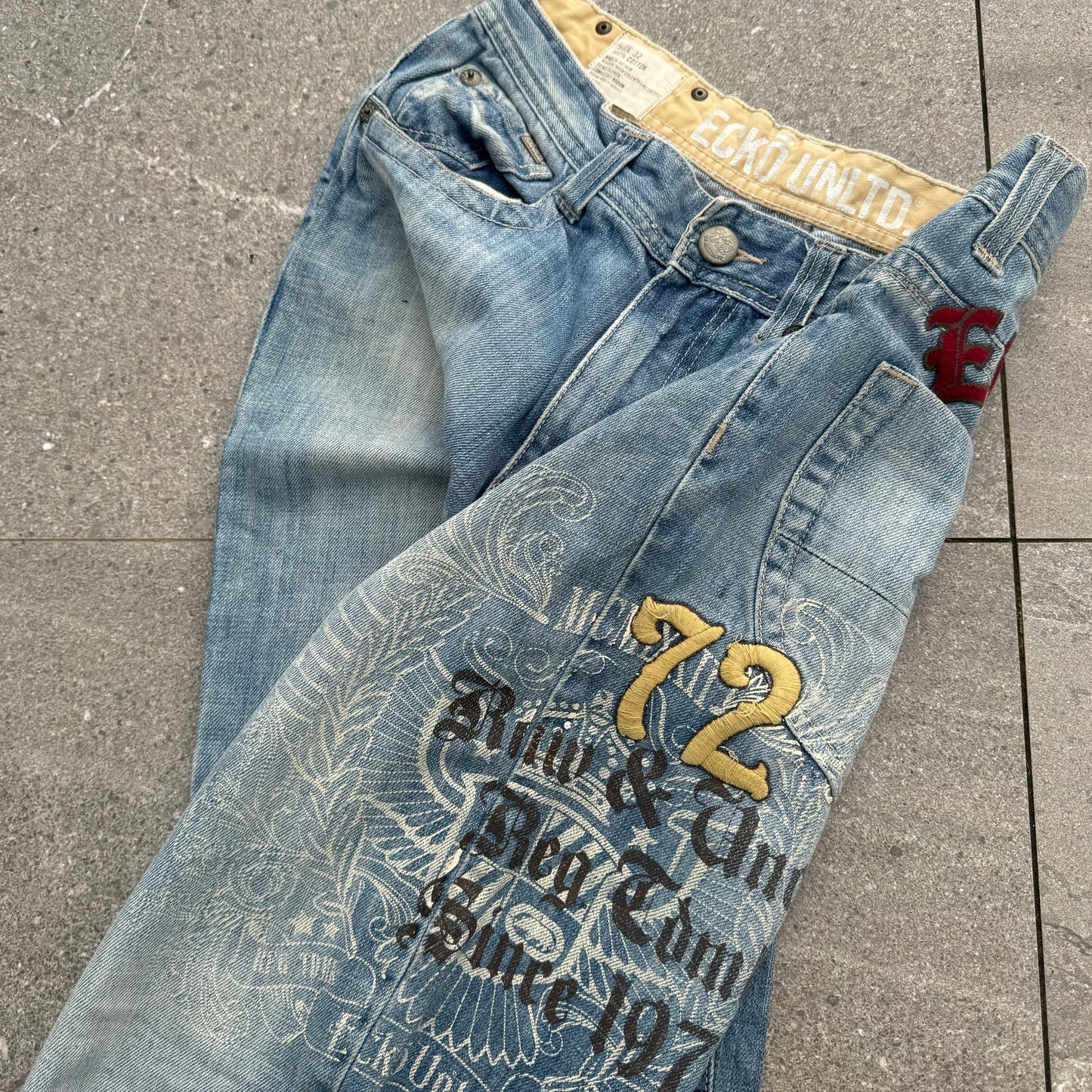 ecko jeans - 32”