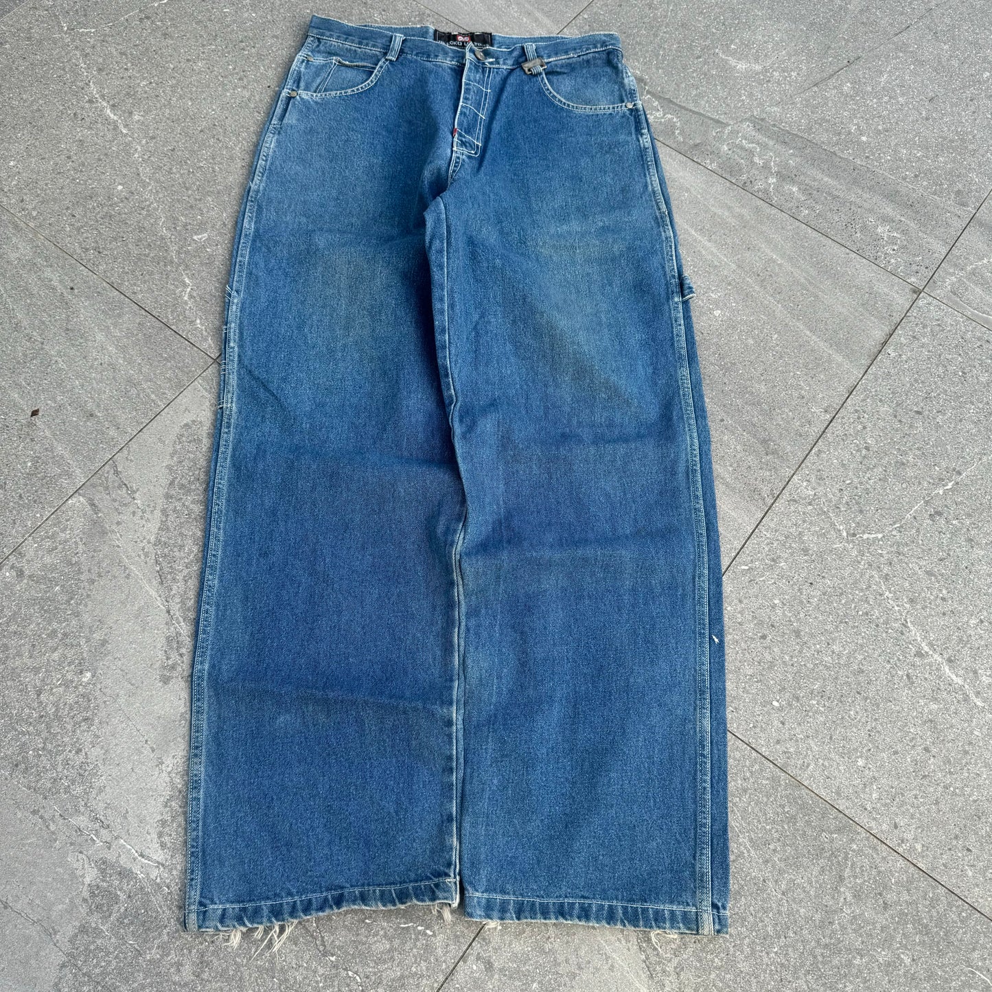 clean ecko jeans - 34x33”