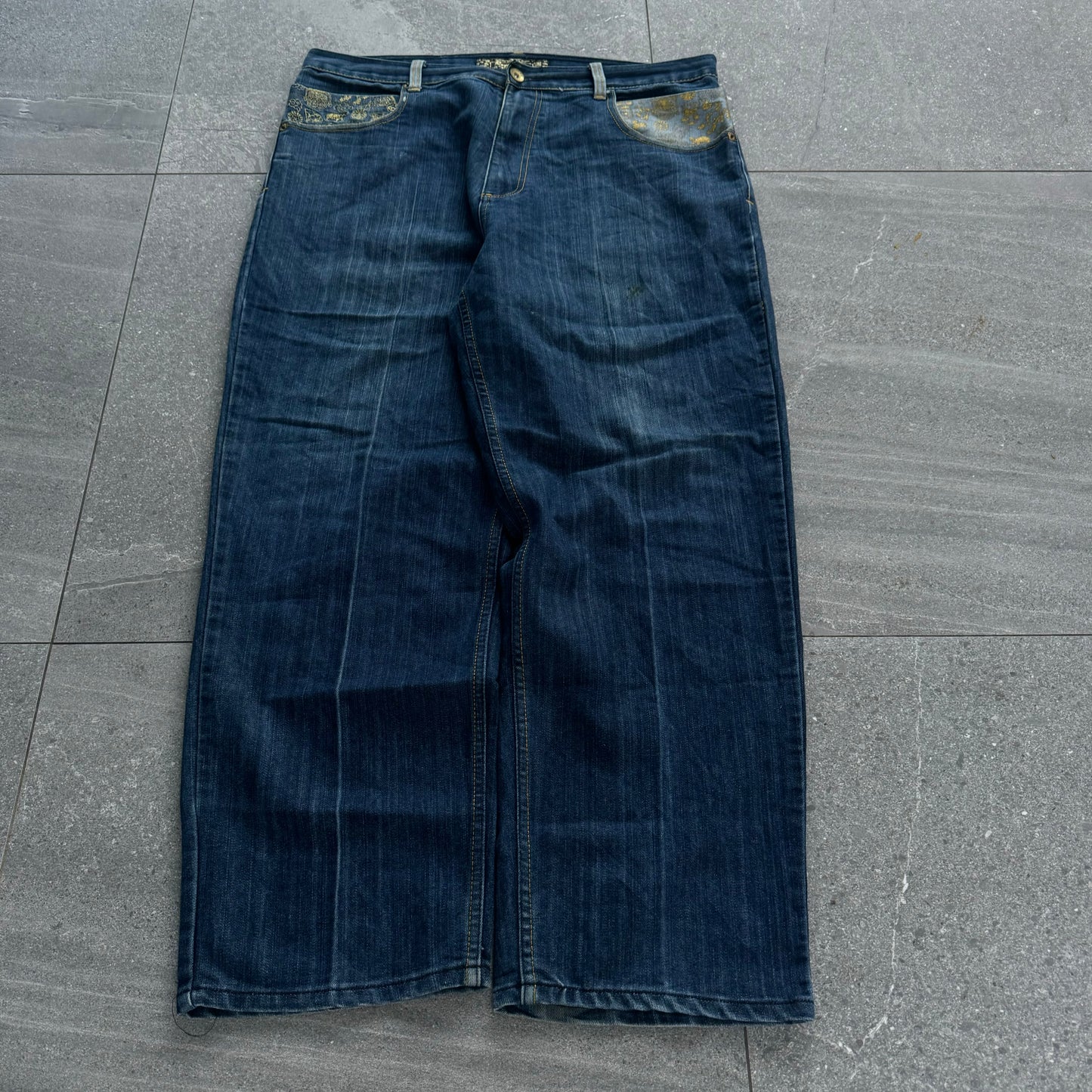 royal blue jeans - 40x31”