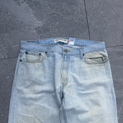 iceyyyy baggy levi’s bootcuts - 36x32”