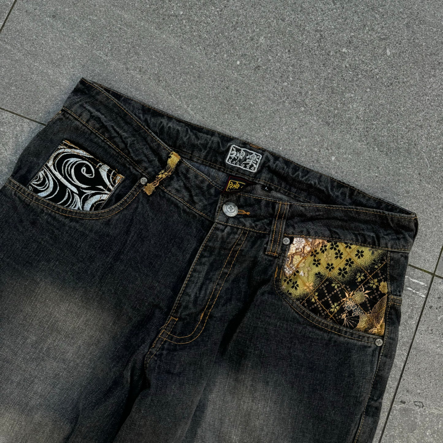 GOAAAAAAT kagura jeans - 34x33”