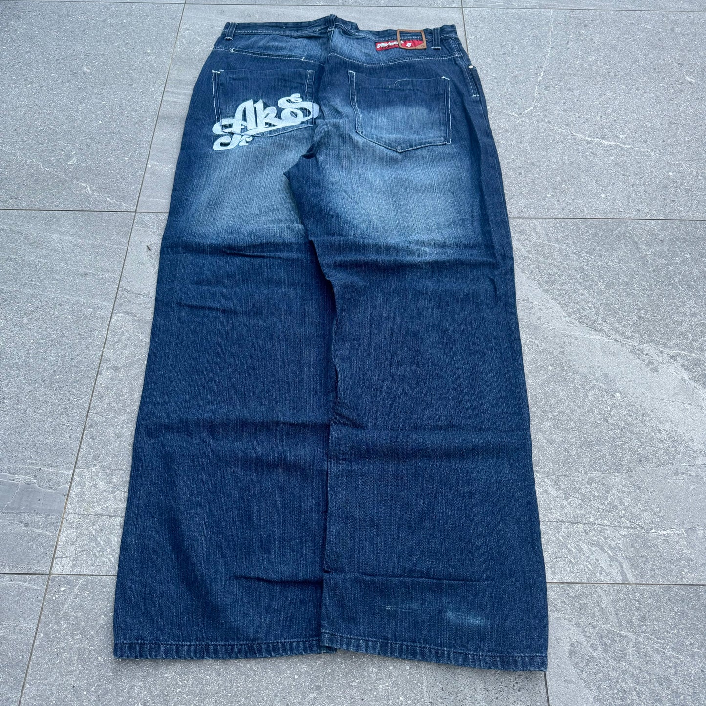 hard akademiks jeans - 38x34”