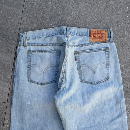 gggGOATED icewash levi’s - 34x33”