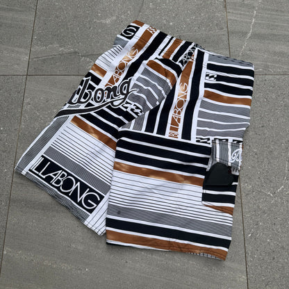 billabong x green day boardies - 33”