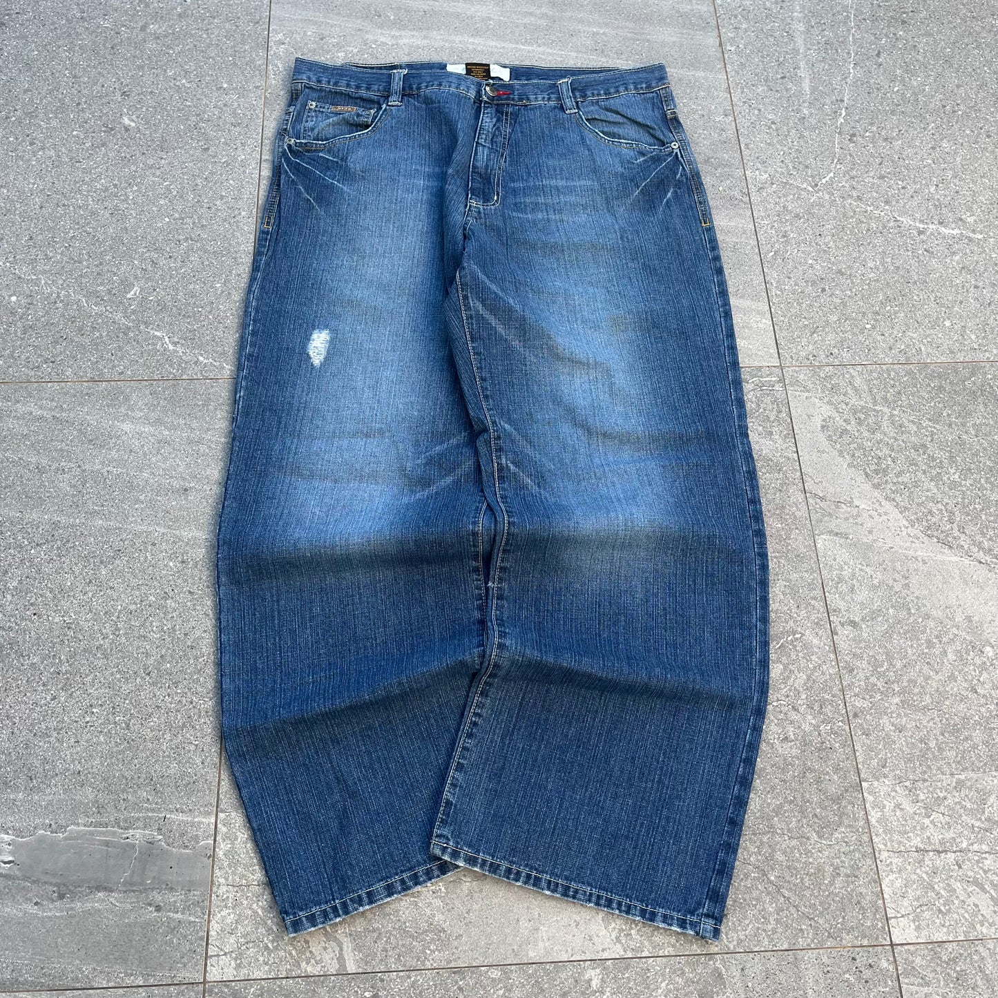 avirex baggies - 37x31”