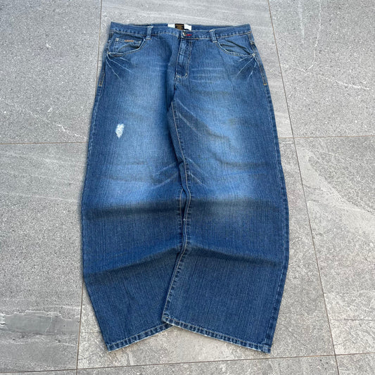 avirex baggies - 37x31”