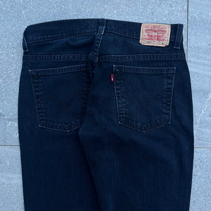 the fit on these is soo good 515 levi nouveau bootcut - 32x32”