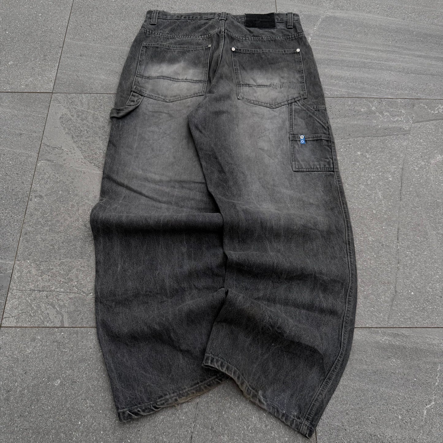 RAREEEEEE blue tab carpenters - 36x33”