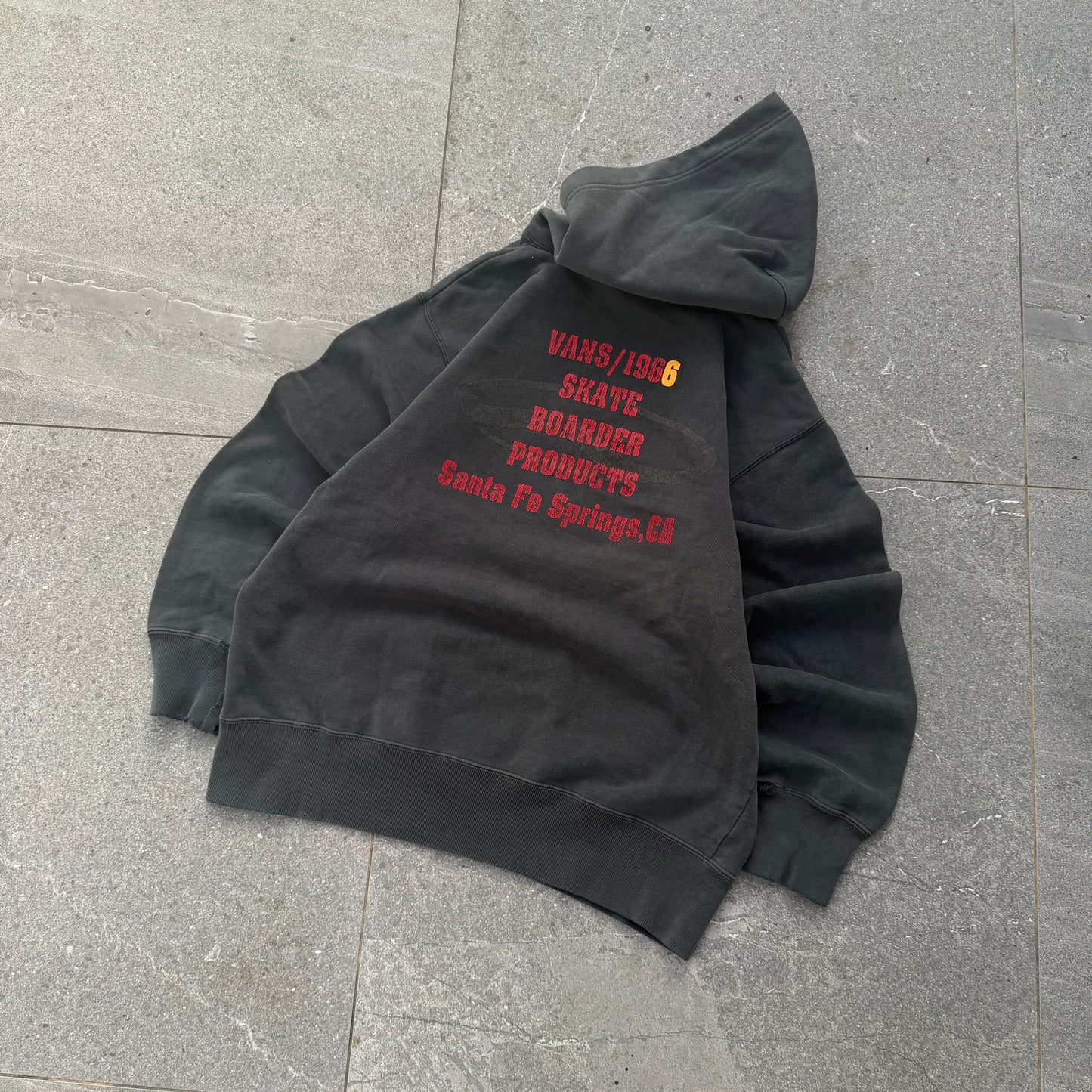 ONG im gonna keep this 90s vans if it doesn’t sell within 10 mins. size M