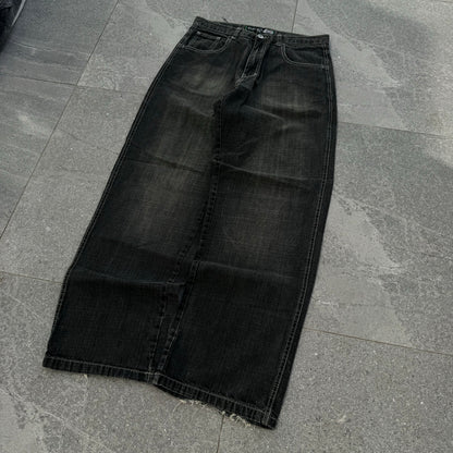 dodeca southpole sand fades - 34x33”