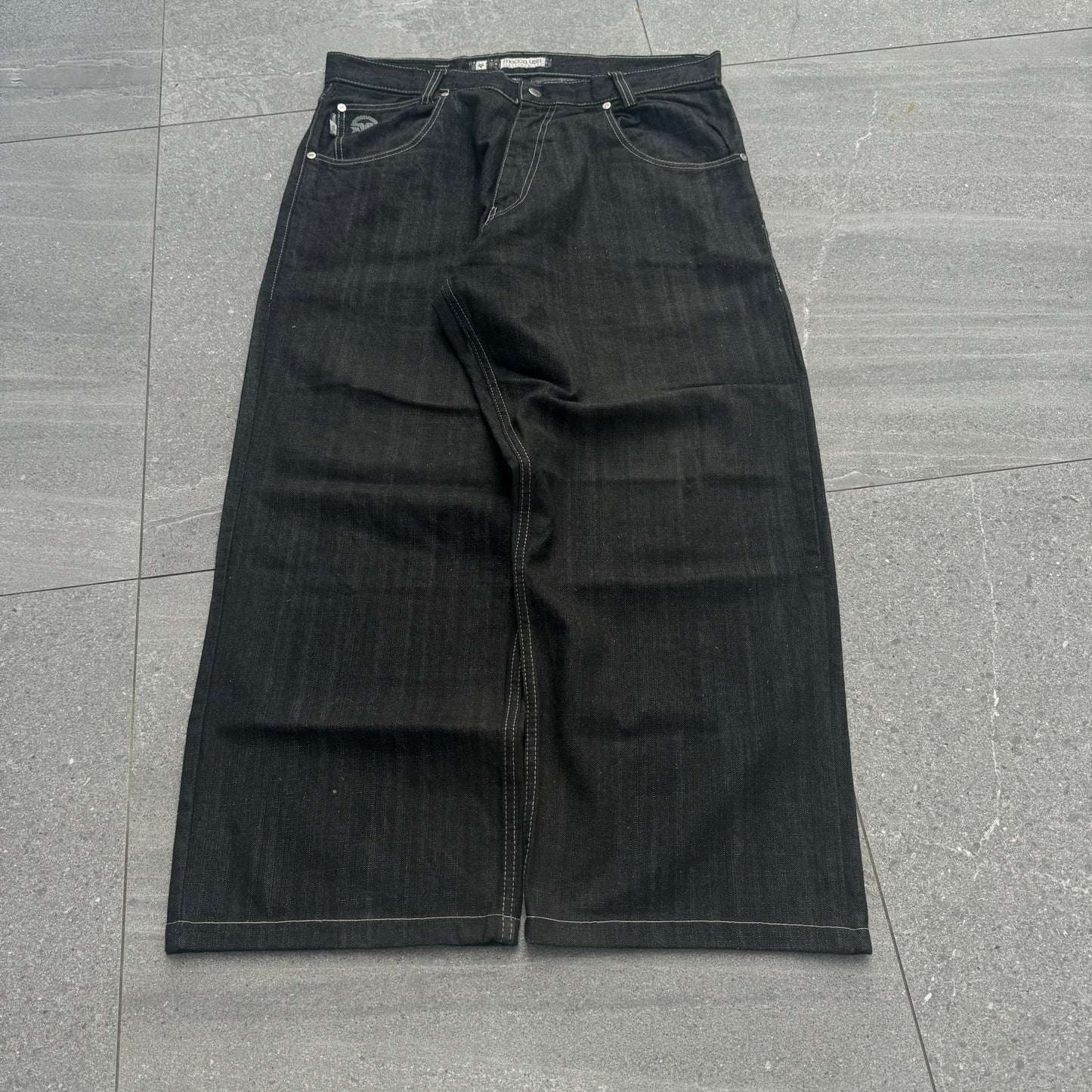 grail 90s mecca denim - 38x29”