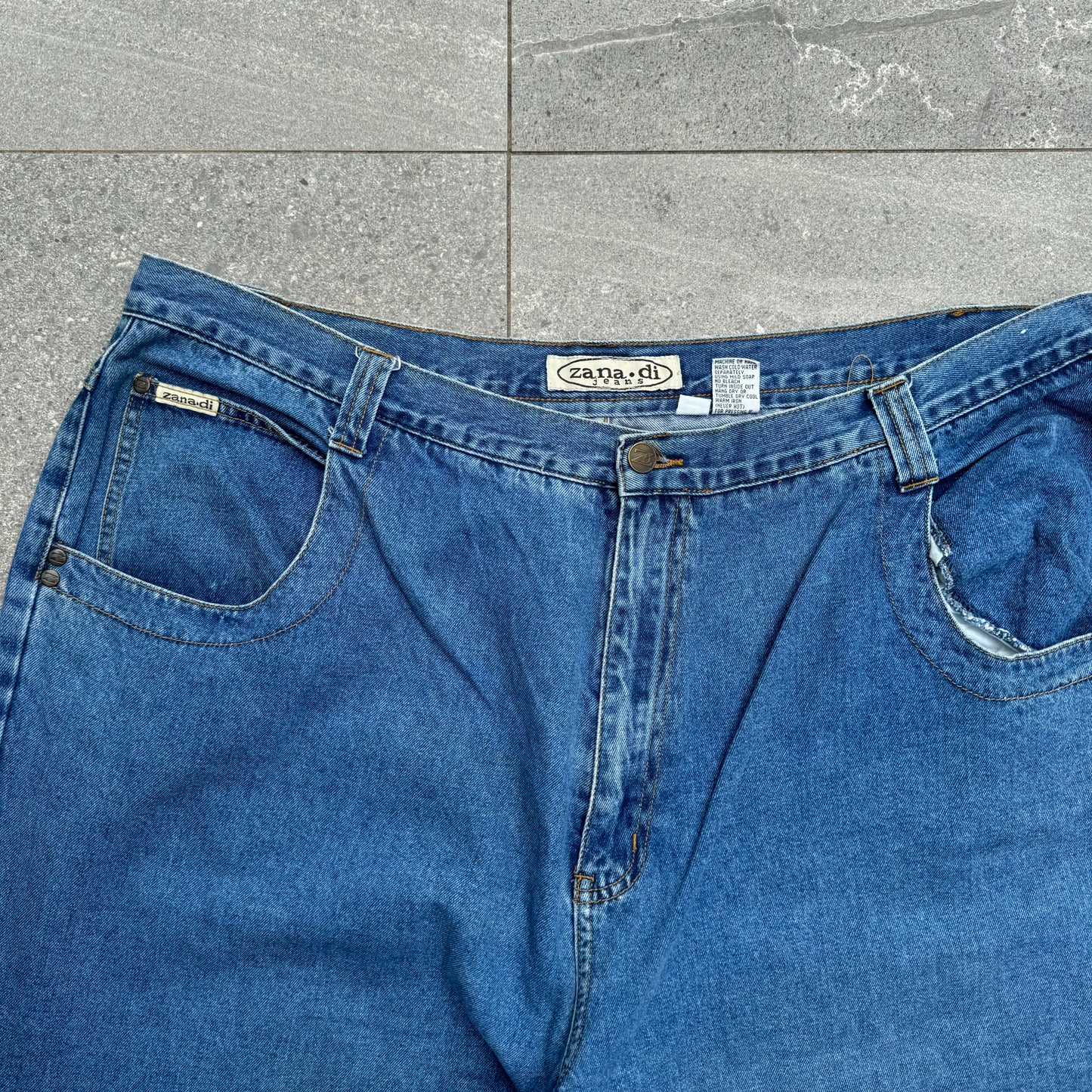 JNCO style zanadi jeans - 42x31” (14.5” leg open)