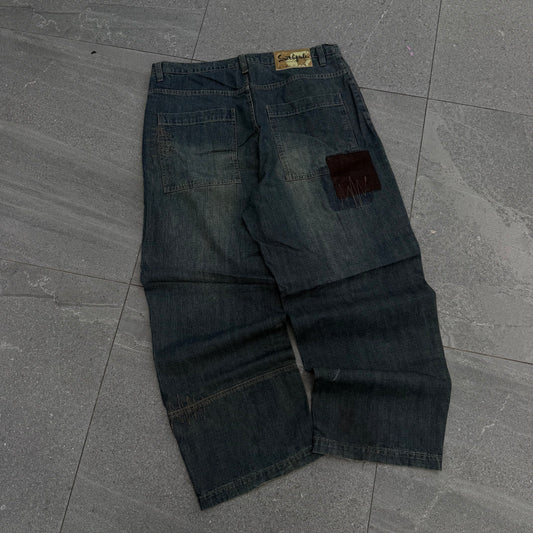 fade on these is so mf sexy - 38x31”