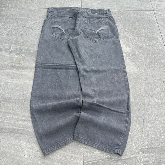 stonewash rocawears - 40x32”